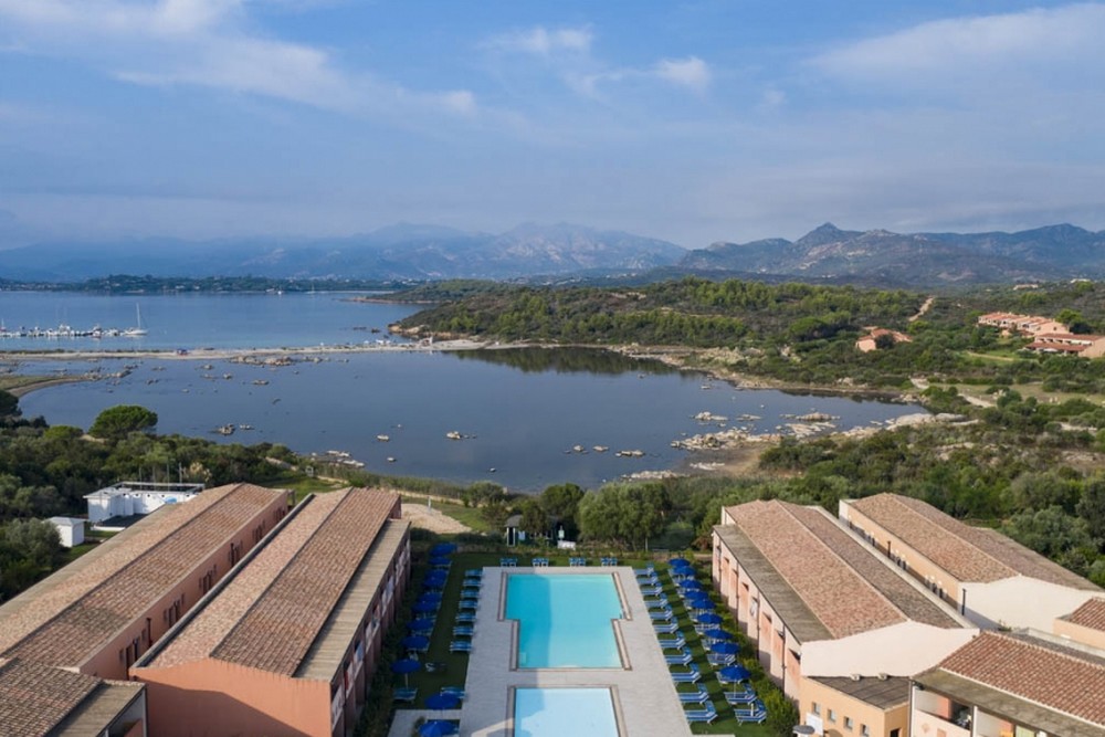 Hotel Club Baja Bianca con PACCHETTO NAVE